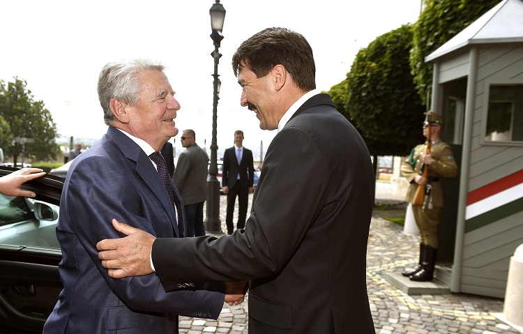 Joachim Gauck auf Ungarn-Besuch post's picture