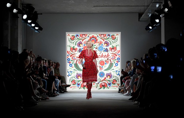 Ungarische Folklore bei der Berlin Fashion Week post's picture