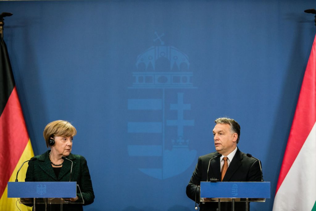 Angela Merkel gratuliert Viktor Orbán schriftlich post's picture