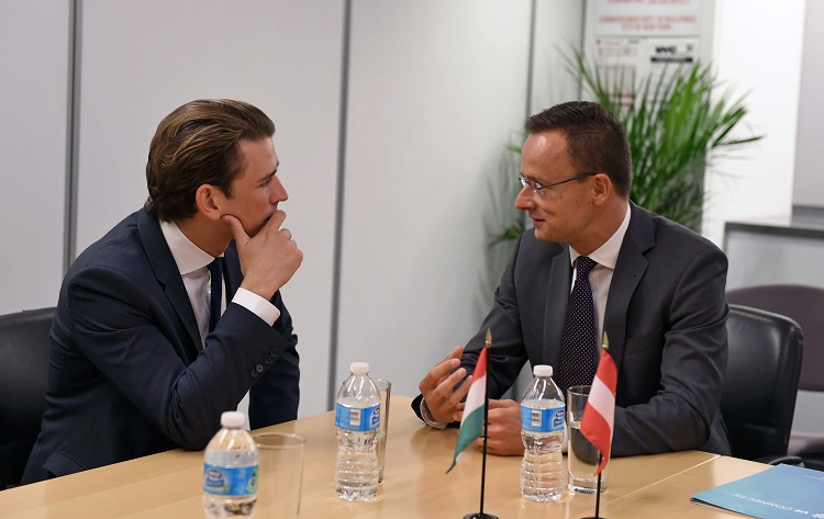 Außenminister: ÖVP ist „rational“ in der EVP-Debatte über Fidesz post's picture