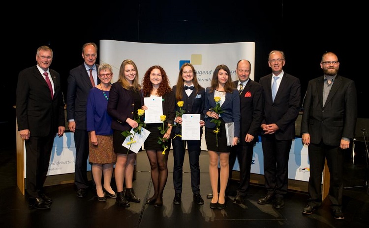 Jugend debattiert international: Dóra Dömötör-Nagy nahm den 3. Platz ein post's picture