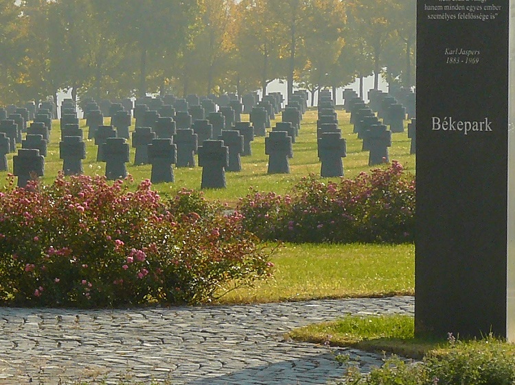 Volkstrauertag auf dem Soldatenfriedhof in Budaörs post's picture
