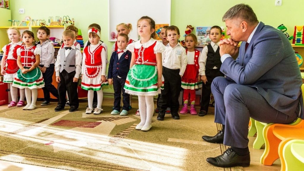 Regierung verordnet Kindergärten „patriotische Erziehung“ post's picture