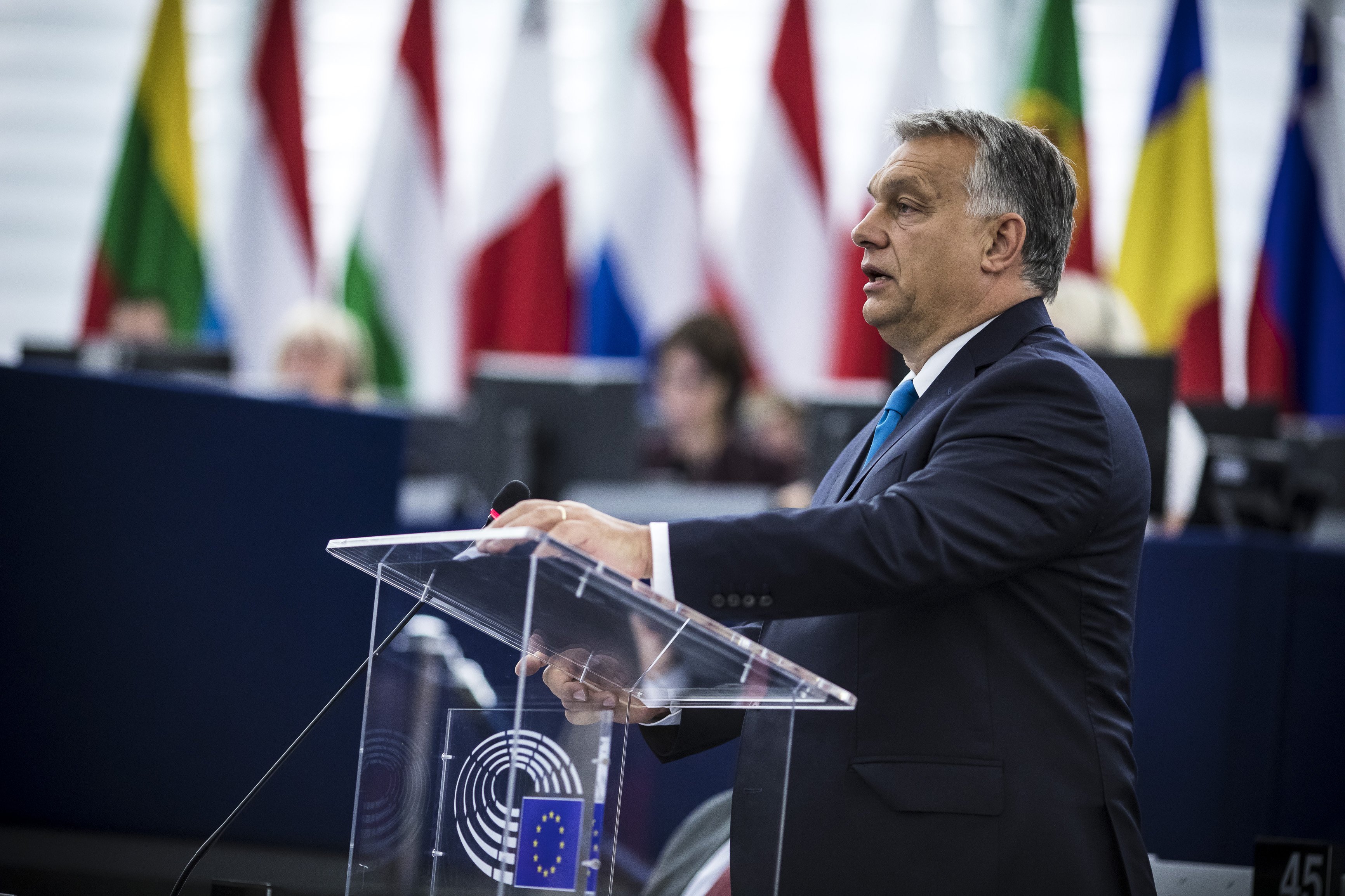 Orbán nimmt an der Debatte über Ungarns Anti-Pädophilen/Homosexuellen-Gesetz in Straßburg nicht teil