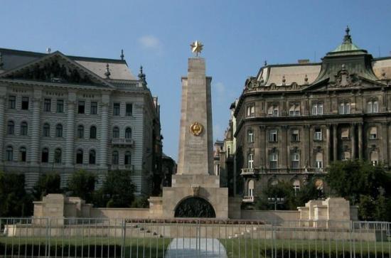 Jobbik: Denkmal der sowjetischen Soldaten sollte umgesiedelt werden post's picture