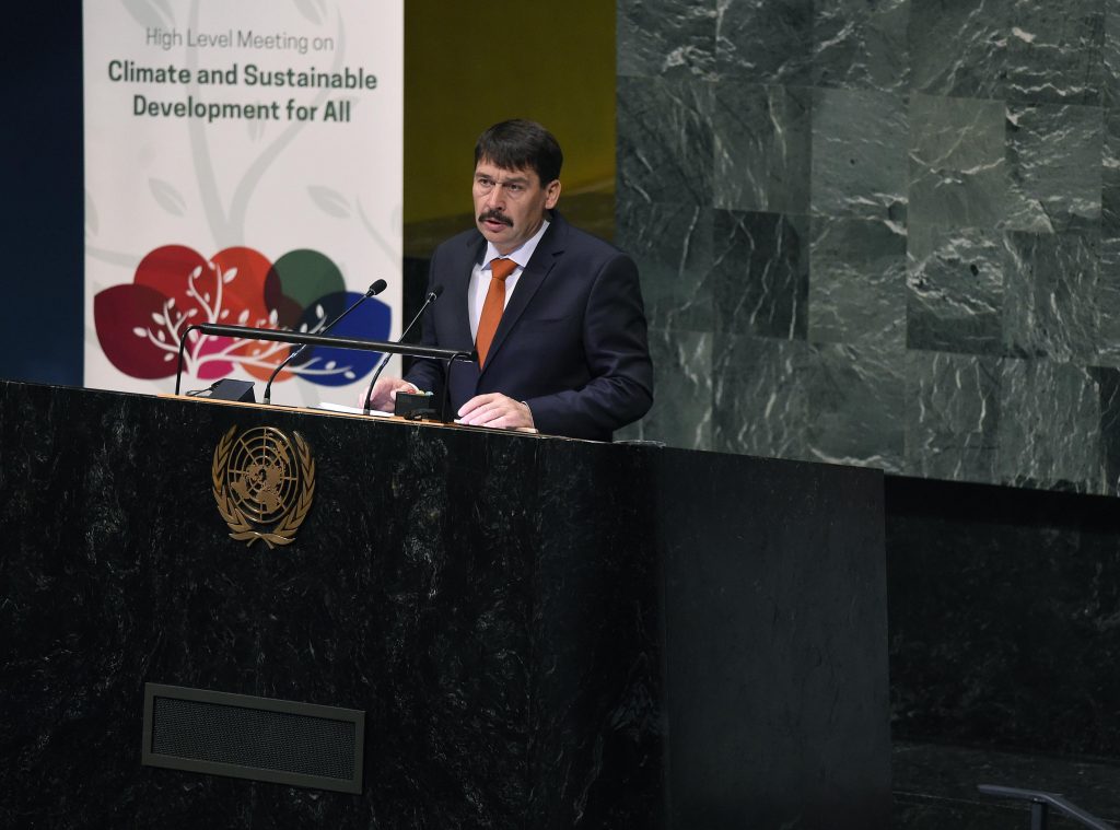 Präsident Áder: Pariser Klimaabkommen funktioniert nicht post's picture