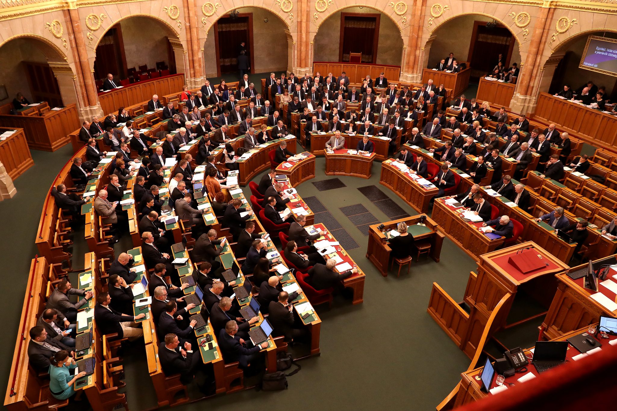 BUDAPOST: Regierung plant erneute Verfassungsänderung