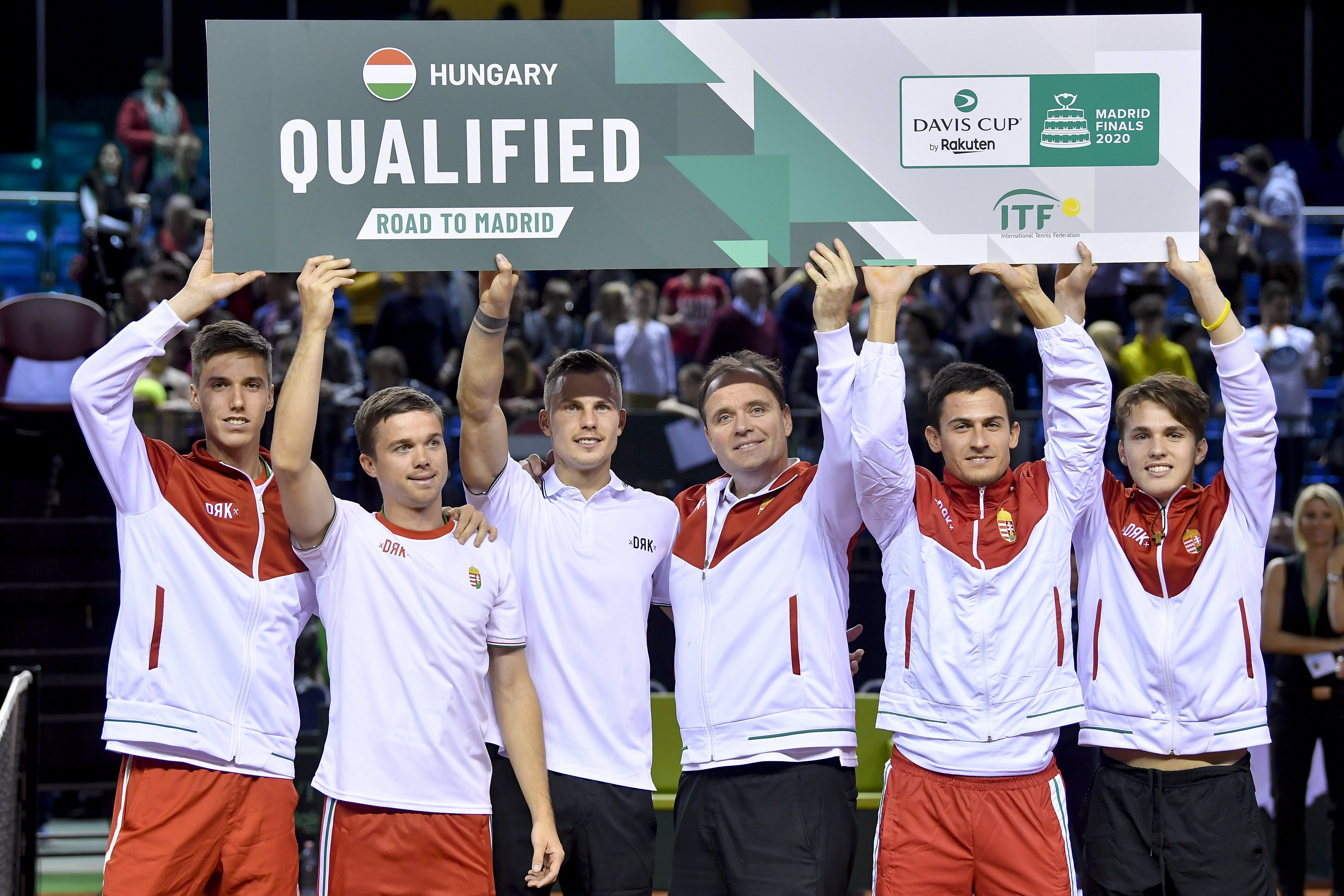 Ungarisches-Tennis-Wunder: Nationalteam spielt Davis Cup Finale am Wochenende