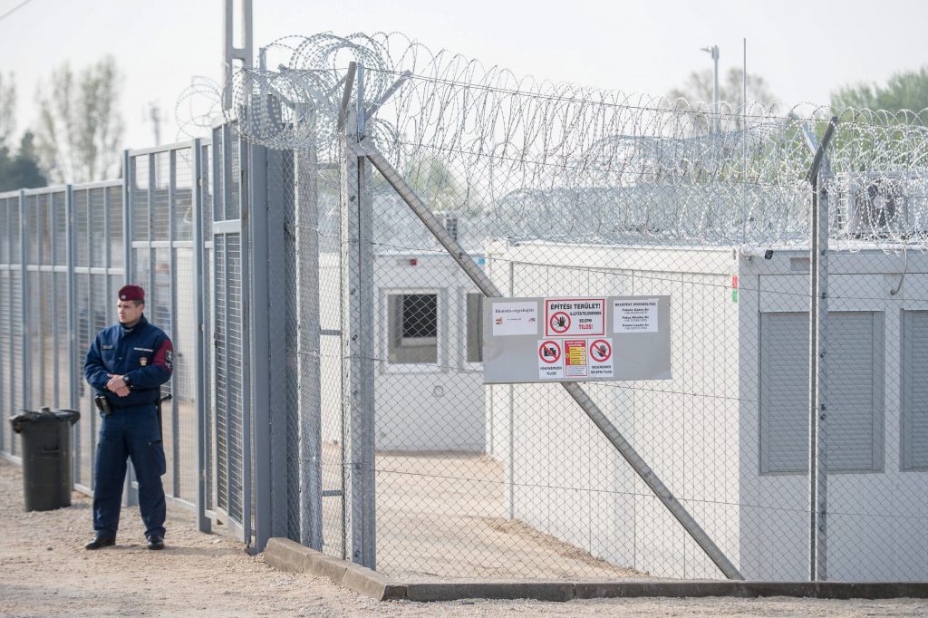 Presseschau von budapost: Transitzonen für Migranten geschlossen post's picture