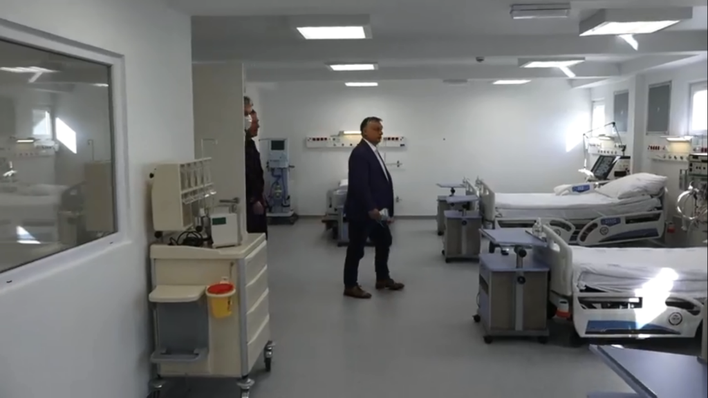 Orbán checkt neu gebautes Epidemiekrankenhaus post's picture