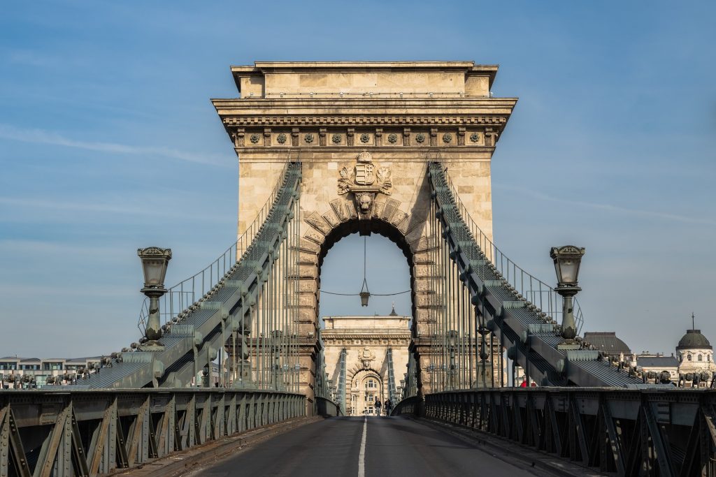 Staatssekretär fragt den Standpunkt des Oberbürgermeisters zur Renovierung der Kettenbrücke post's picture