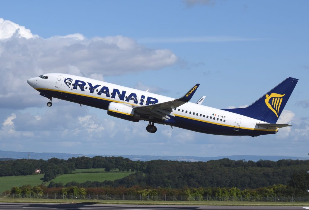 Billigfluggesellschaft Ryanair nimmt im Juli Flüge wieder auf post's picture