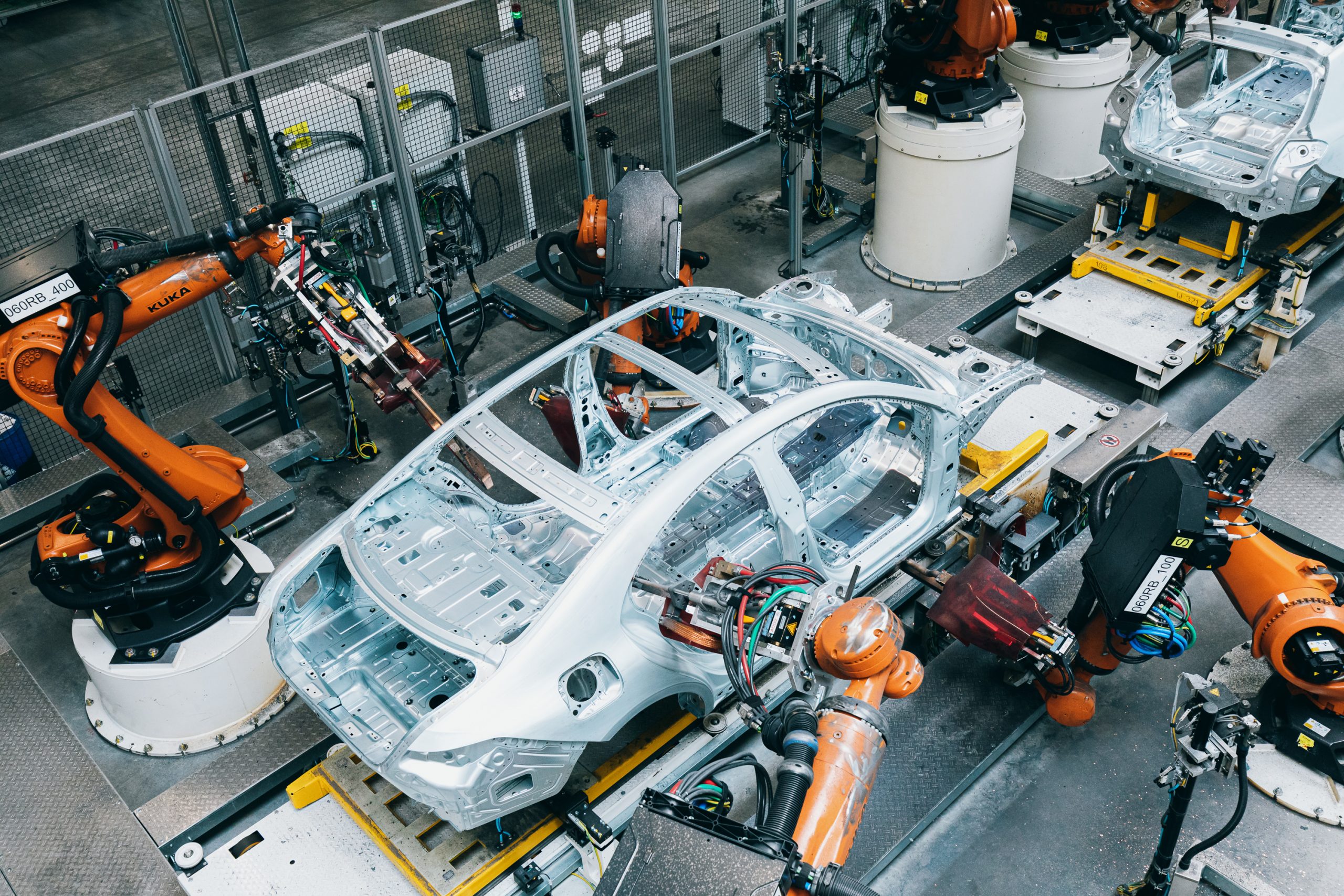 Mercedes: Erste Hybridmodellen von der Produktionslinie in Kecskemét gerollt