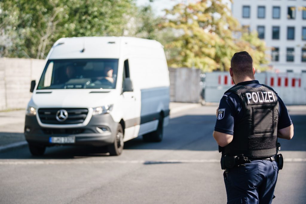 Ungarischer Menschenschmuggler in Deutschland festgenommen post's picture