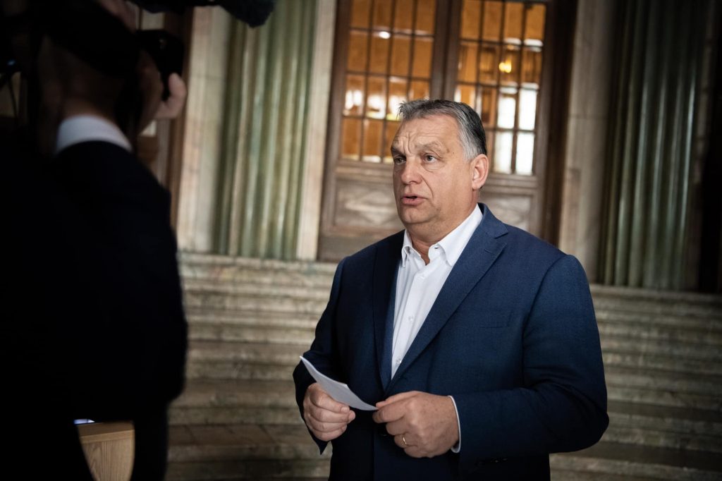 Viktor Orbán: Wer sich impfen lassen will soll sich registrieren! post's picture