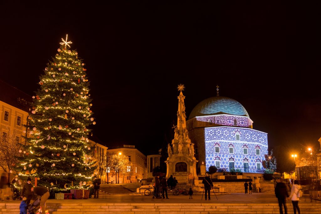 Advent in Pécs: Moschee mit Lichtinstallation geschmückt – FOTOS! post's picture