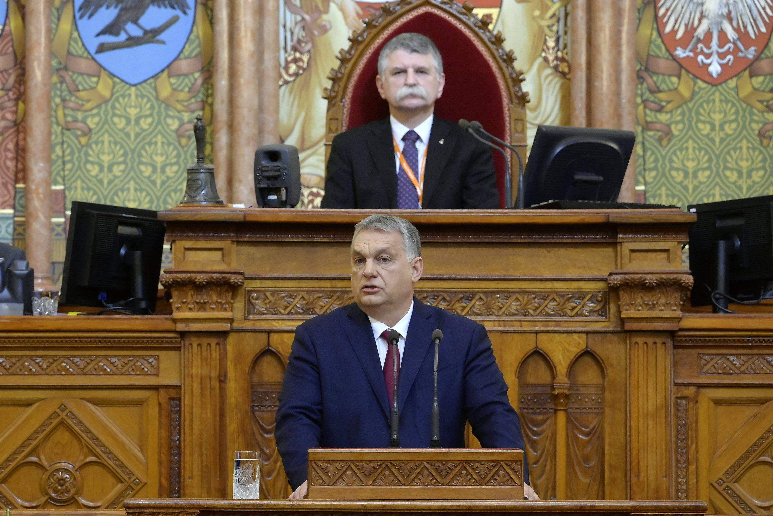 Orbán im Parlament: 