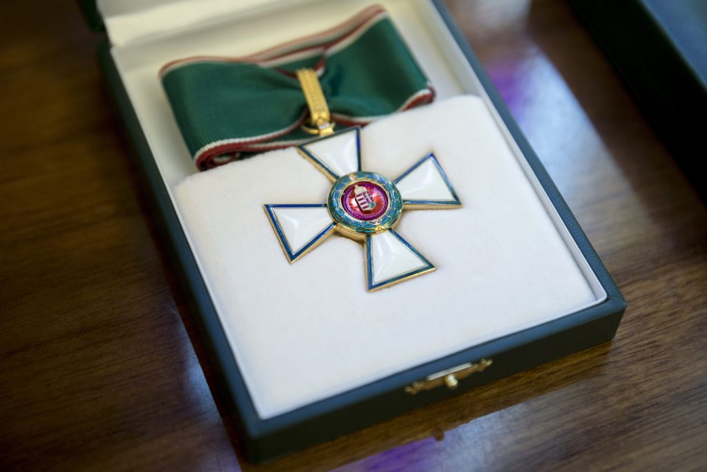 Mitglieder der Stiftung „Freunde von Ungarn“ erhalten Verdienstkreuze post's picture