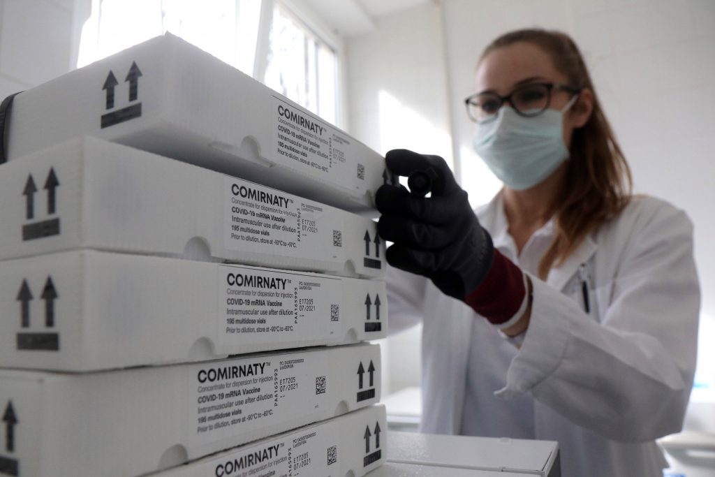 Ungarn leiht Tschechien weitere 200.000 Pfizer-Impfstoffe post's picture