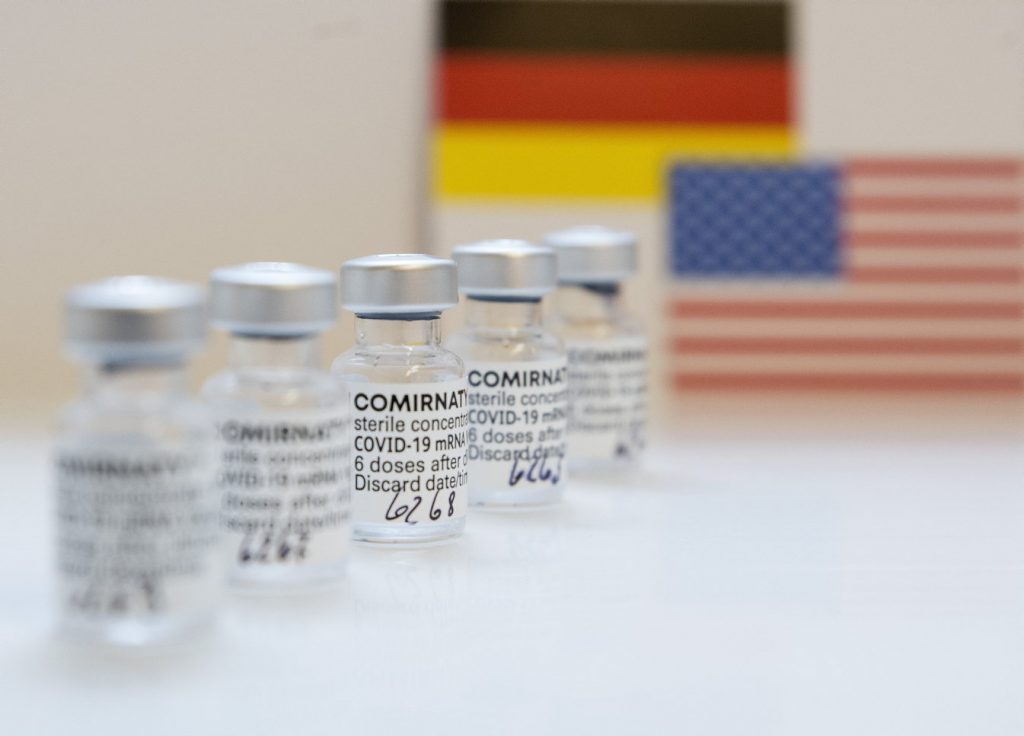 Bisher 3,8 Millionen Pfizer-Impfdosen nach Ungarn geliefert post's picture