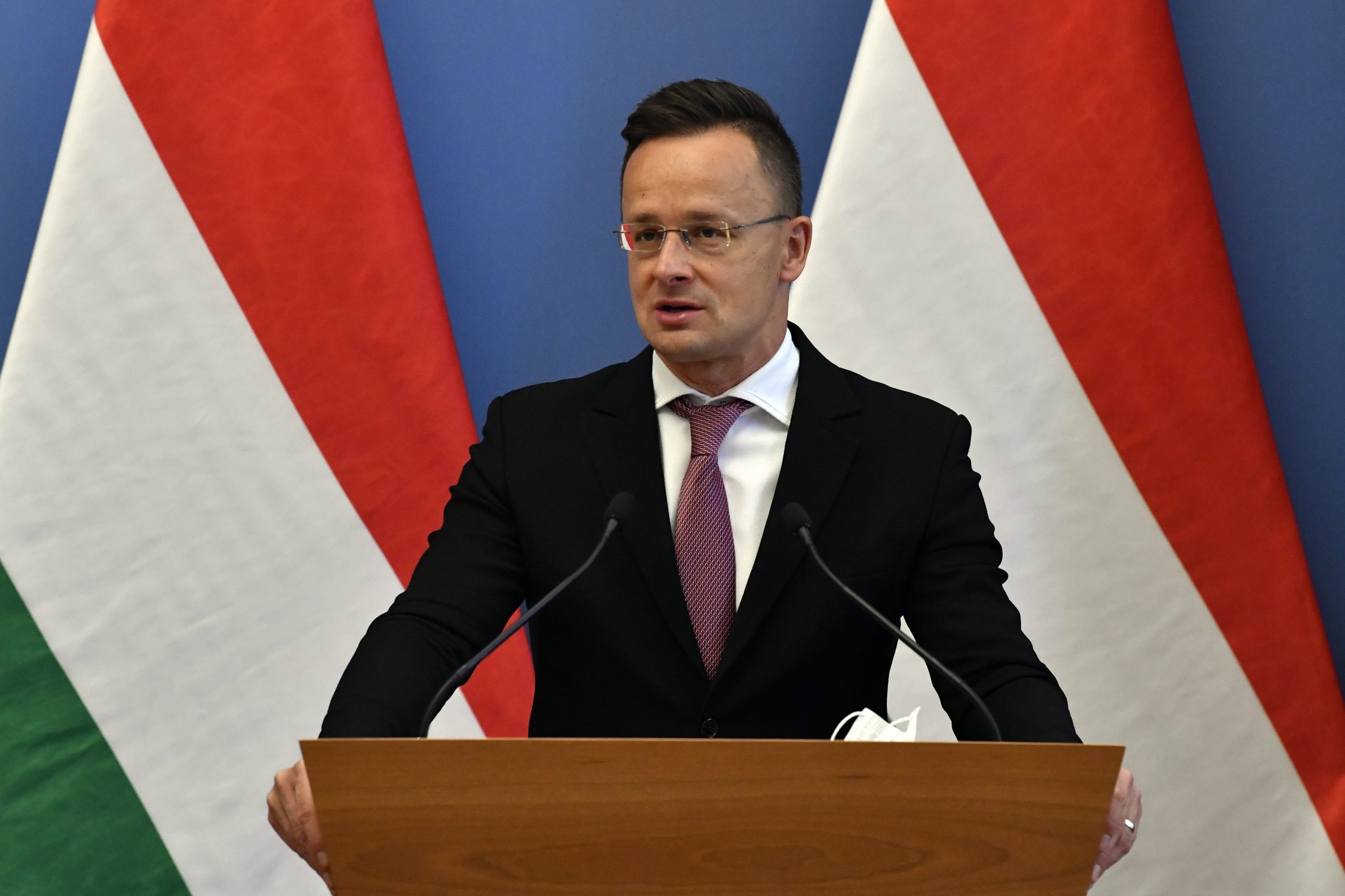 Außenminister: Zweite ungarische Evakuierungsaktion aus der Ukraine erfolgreich abgeschlossen