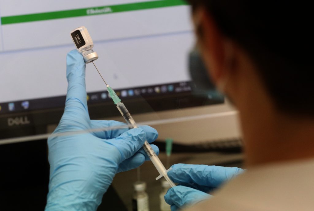 In Ungarn entwickeltes Coronavirus-Medikament könnte 2023 in die klinische Erprobung gehen post's picture