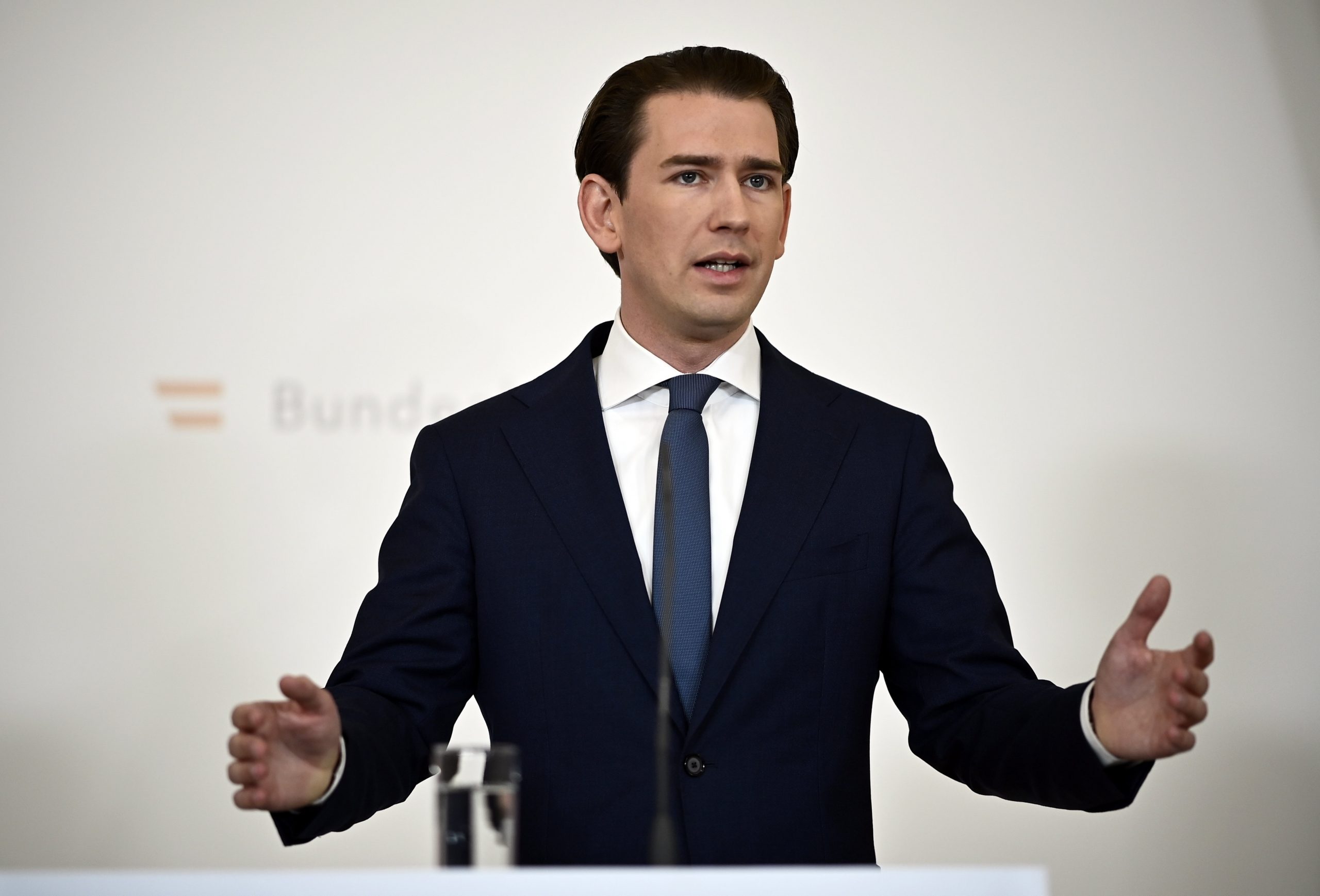 Österreichischer Bundeskanzler Kurz tritt zurück