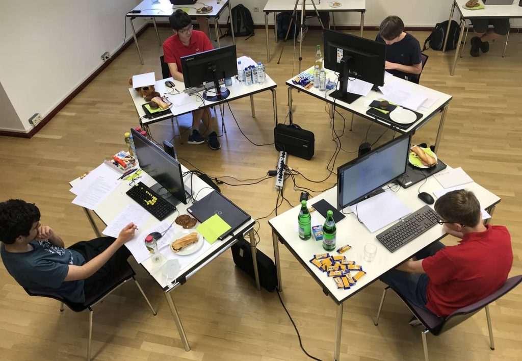Informatik-Olympiade: Beste Programmierstudenten der Welt kommen nach Ungarn post's picture