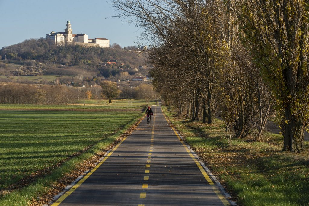 Ungarns Radwegenetz wird bis zum Ende des Jahrzehnts fast 15.000 km lang sein post's picture