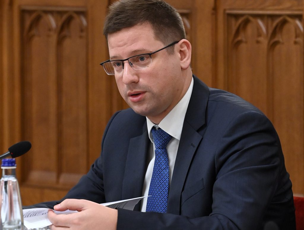 Minister Gulyás weist auf Möglichkeit der Einmischung des Auslands in Parlamentswahlen hin post's picture