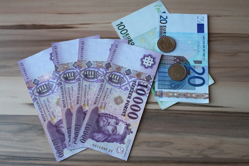 Forint erreicht neues historisches Tief gegenüber dem Euro post's picture