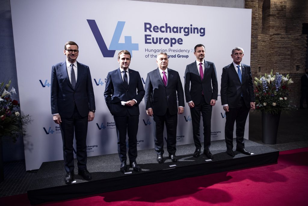 V4-Macron Treffen: „Macron will Lösung in Migrationspolitik suchen“ post's picture