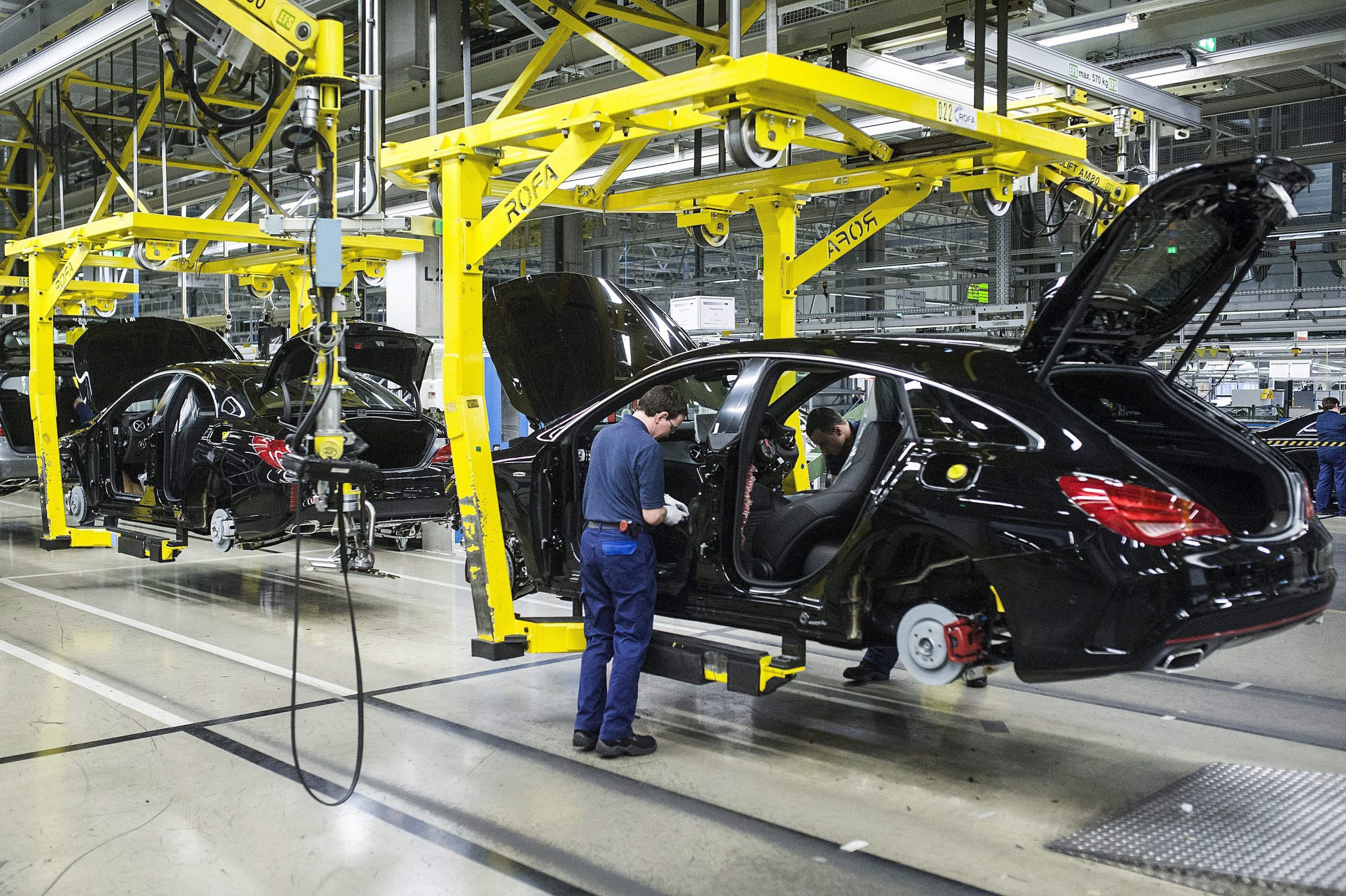 Mercedes stellt die Produktion in Kecskemét für einen Monat ein