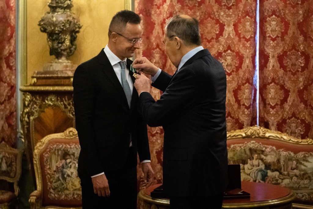 Außenminister Szijjártó erhält von seinem russischen Amtskollegen den Orden der Freundschaft post's picture