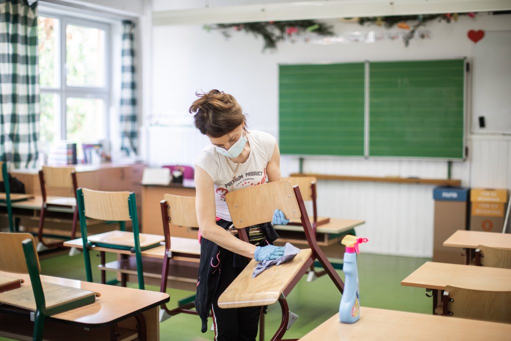 Omikron schon dominante Variante in Ungarn: Immer mehr Schulen betroffen post's picture