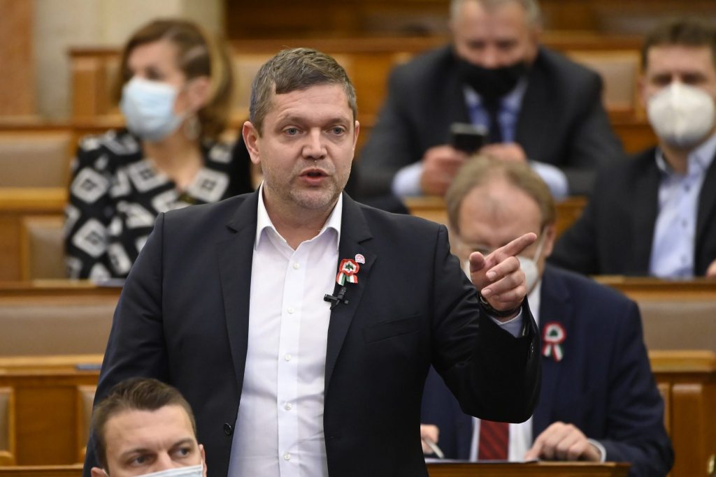 Vorsitzender der Sozialisten verklagt OLAF wegen „Deckung“ von Orbáns Schwiegersohn im Fall Elios post's picture