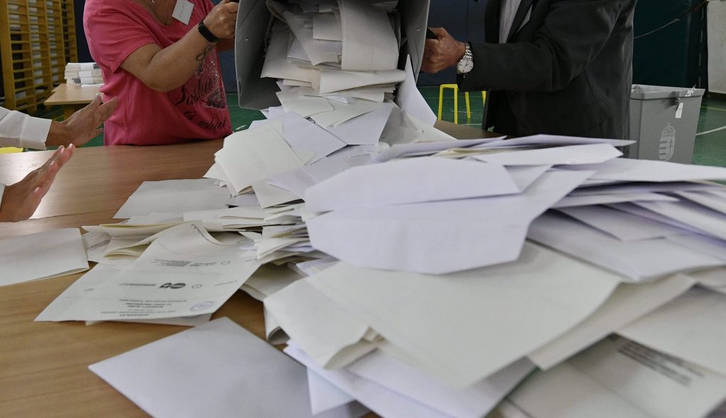 Volksabstimmung zum Kinderschutz: Nichtregierungsorganisationen rufen zur ungültigen Stimmabgabe auf post's picture