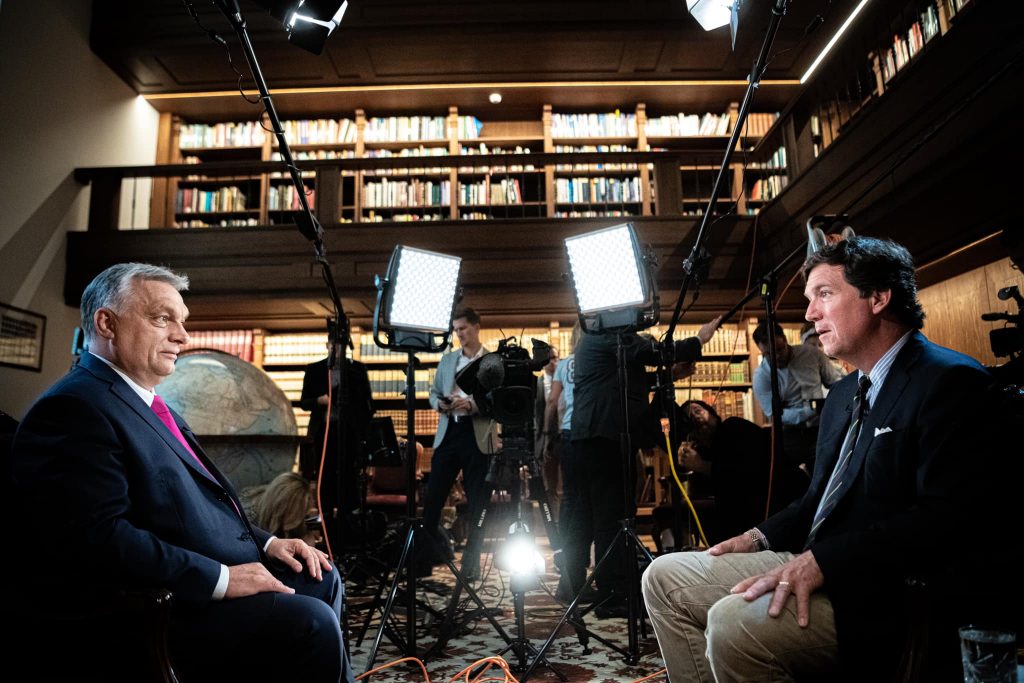 Tucker Carlsons Film über den „Kampf zwischen Ungarn und Soros“ hat auf Fox News Premiere post's picture