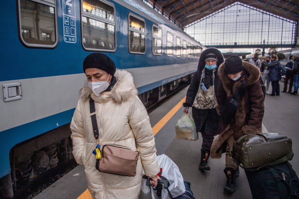 Über 3.000 Flüchtlinge kamen am Sonntag in Budapester Bahnhöfen an post's picture