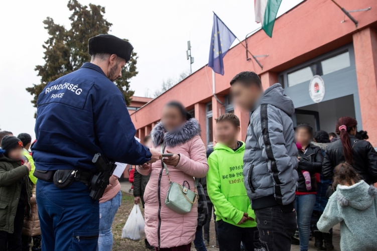 Ungarn registriert bisher nur zehn Anträge auf einen Flüchtlingsstatus post's picture
