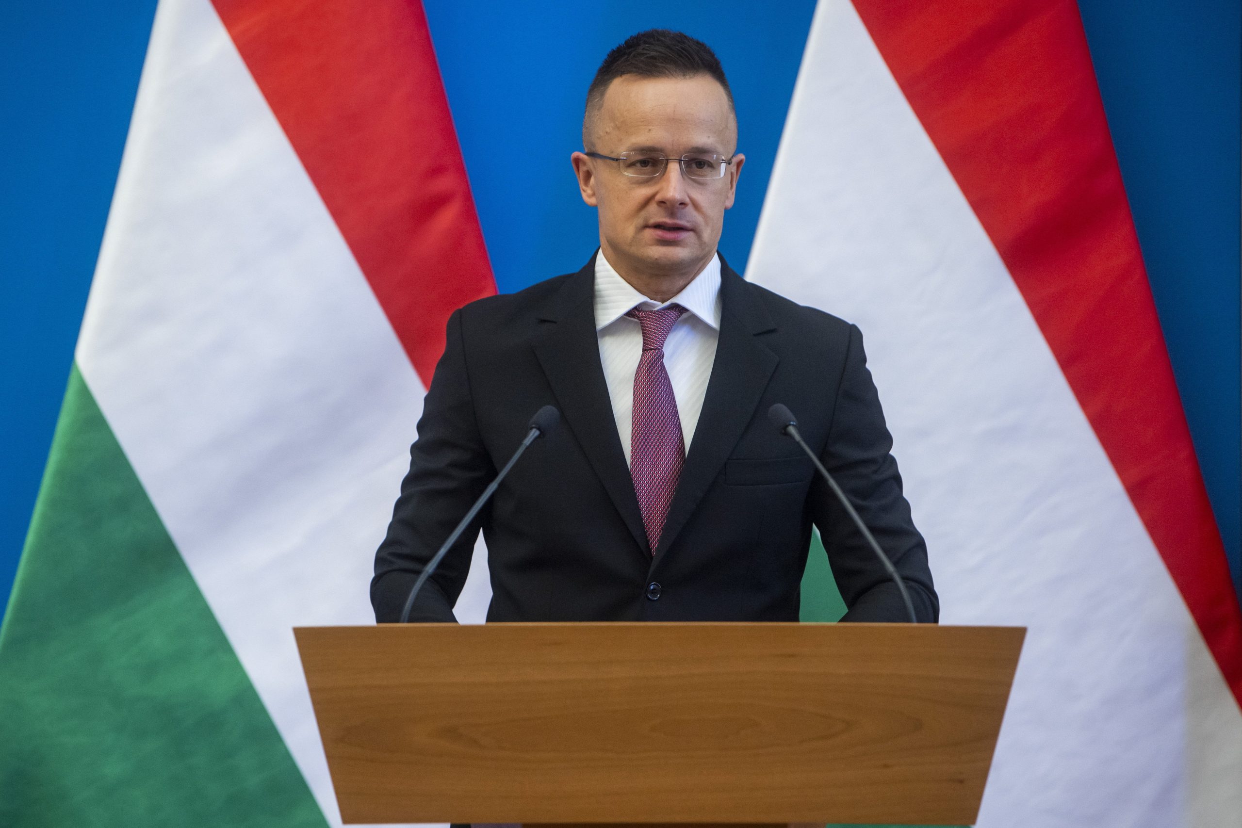Außenminister Szijjártó fordert ukrainische Regierung auf, 