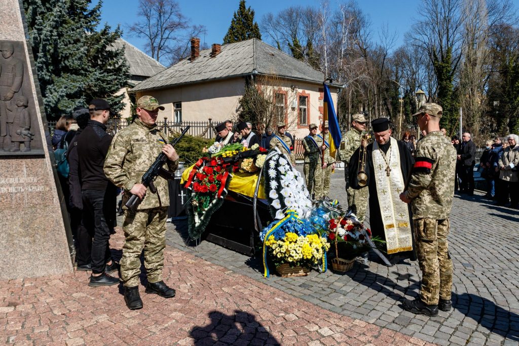 Ukraine-Krieg: Abschied vom Marineoffizier Sándor Kis in Ungvár post's picture