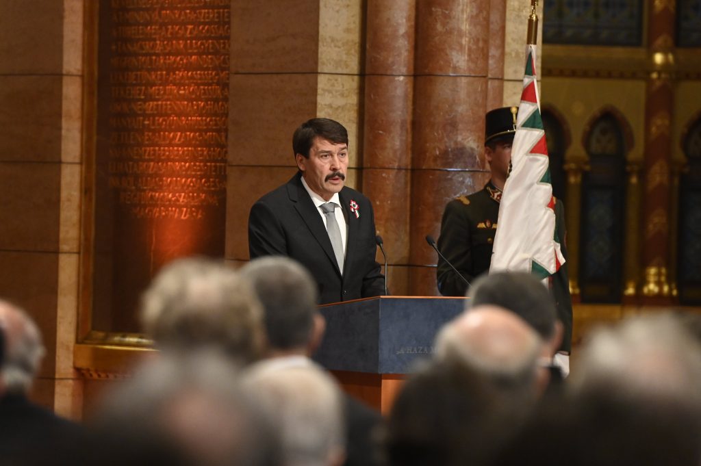 Präsident Áder anlässlich der Nationalfeier: Die Ungarn von 1848 wollten Freiheit und Frieden post's picture