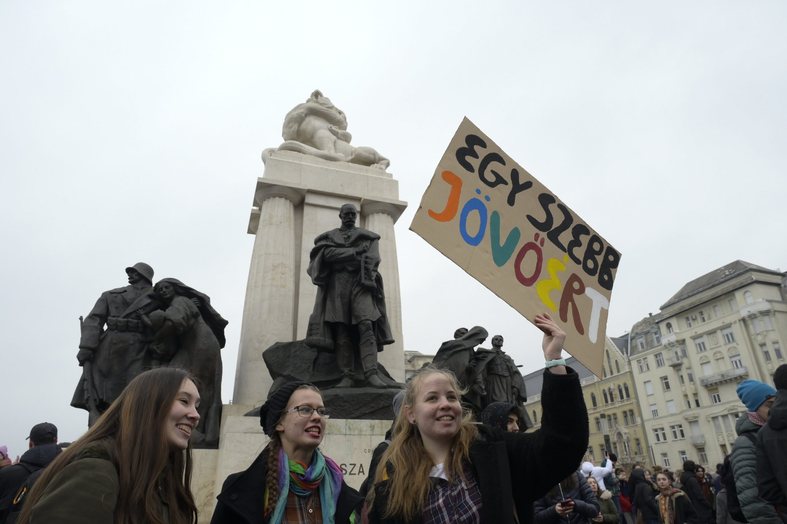 Studenten demonstrieren zur Unterstützung der streikenden Lehrer