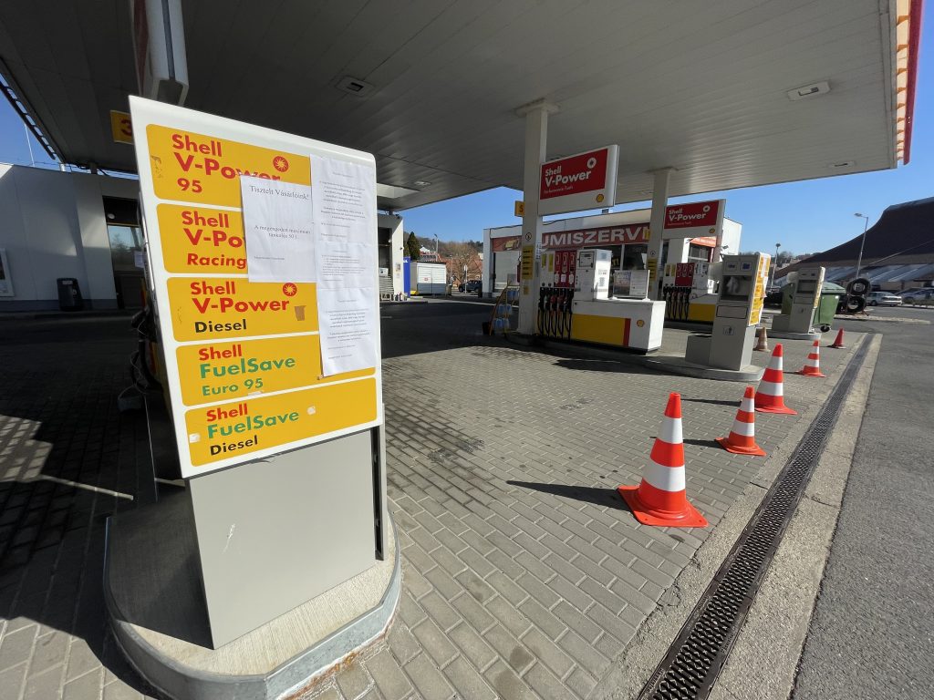 Spritpreisstop: Viele ungarische Tankstellen von Ausländern „ausgebeutet“? post's picture