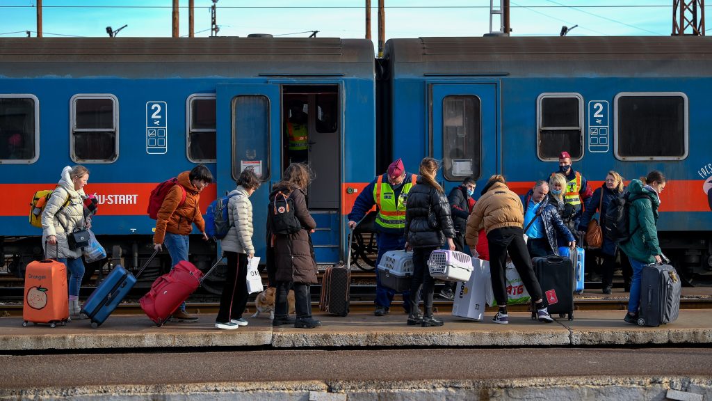 Über 8.000 Kriegsflüchtlinge kamen am Sonntag aus der Ukraine post's picture
