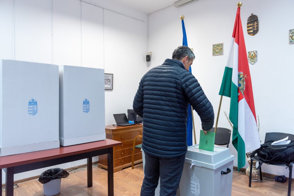 OSZE: Wahlen in Ungarn gut verlaufen, doch nicht unter gleichen Bedingungen post's picture