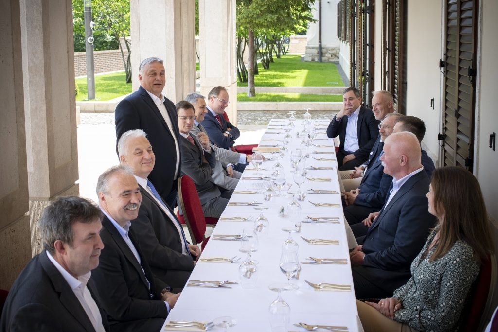 Neue Minister und Ministerien in der fünften Orbán Regierung post's picture