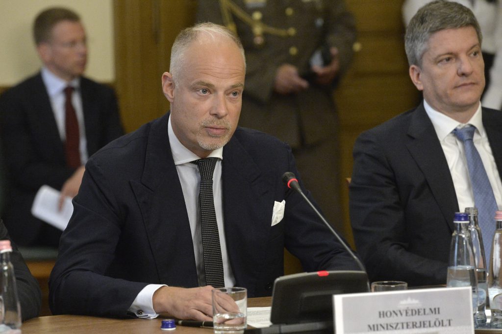 Zukünftiger Verteidigungsminister: „Es gibt in Ungarn keine Wehrpflicht, und das wird auch so bleiben“ post's picture
