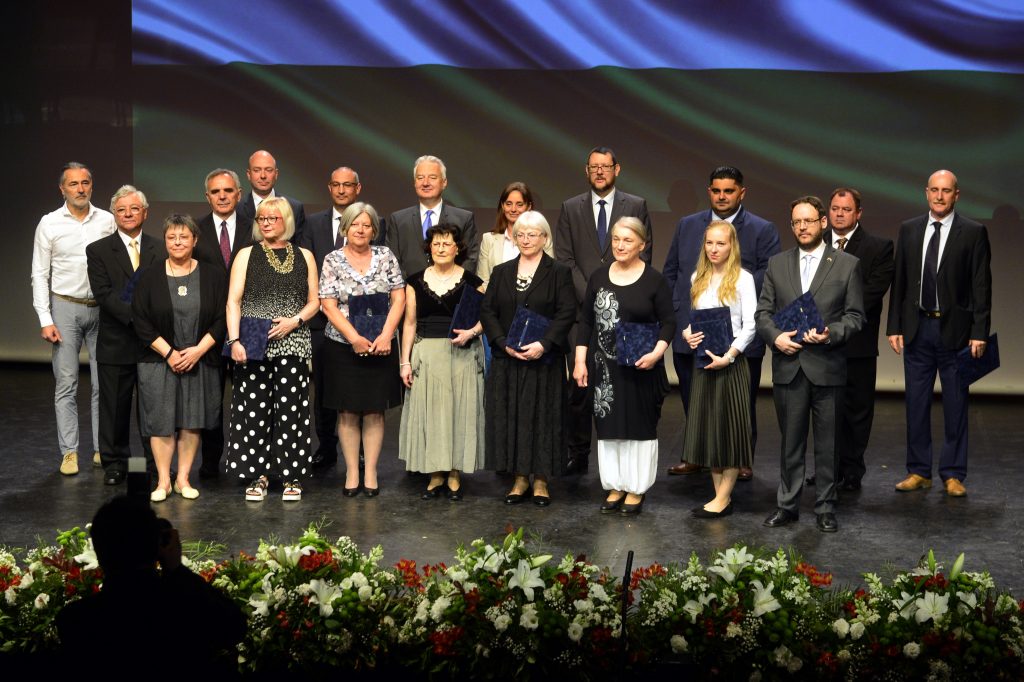 Pro Cultura Minoritatum Hungariae Preise werden für die Erhaltung der Minderheitenkultur in Ungarn verliehen post's picture